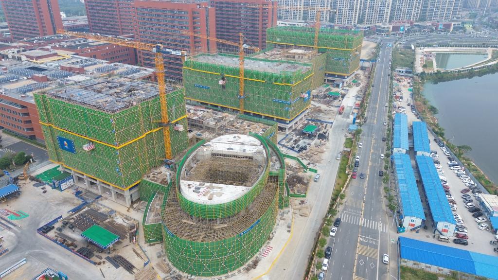 项目一线看变化 智慧工地助力民生工程建设星空体育官网平台(图2)